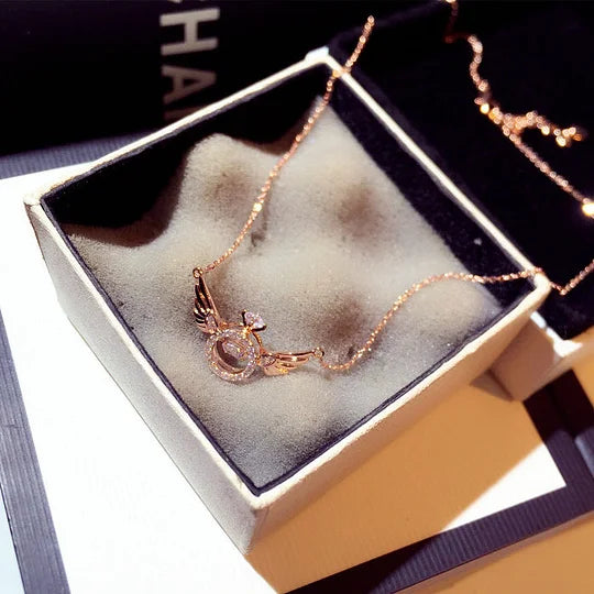 Angel Wings Necklaceš
