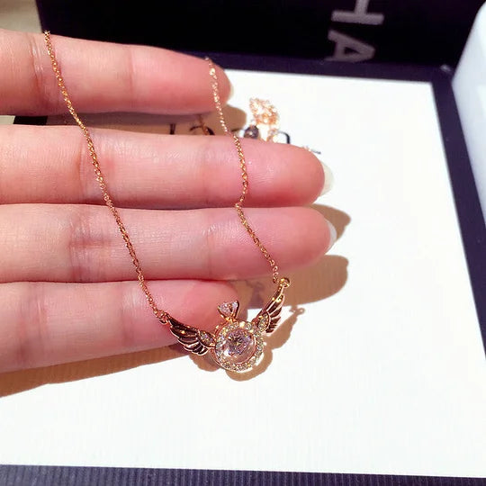 Angel Wings Necklaceš
