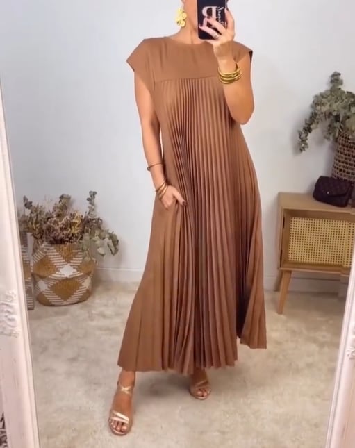 š„48% OFFš„Sleeveless pleated simple solid colour dress