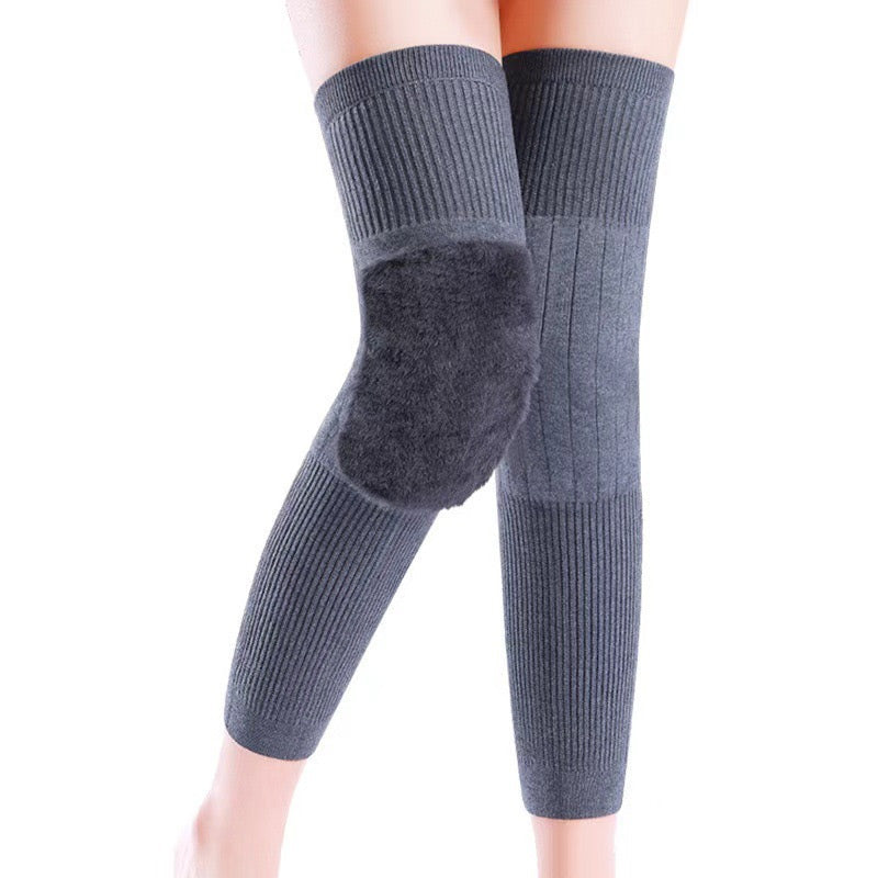 š„Universal Cold Protection Thickened Faux Furred Knee Pads